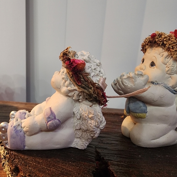 Hallmark Dreamsicle "Snowflake" and "All Star Skater" Christmas Figurines - Picture 4 of 11